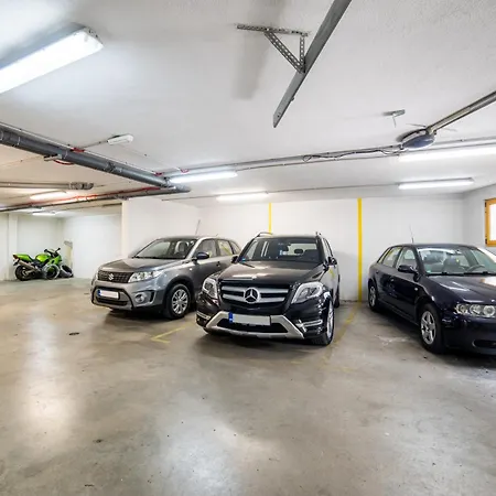 Skenderija Skyline Luxury- 2br With Garage And Balcony Sarajevo