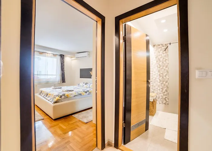 Apartament Skenderija Skyline Luxury- 2br With Garage And Balcony